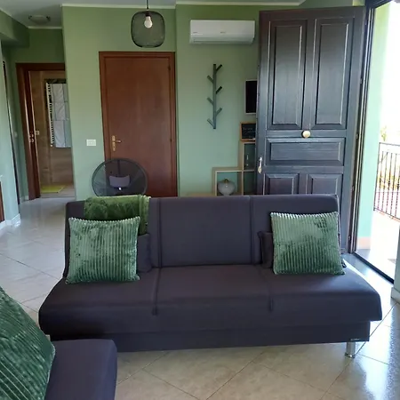 Etna Green House Vakantiehuis