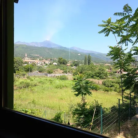 Etna Green House Vakantiehuis *